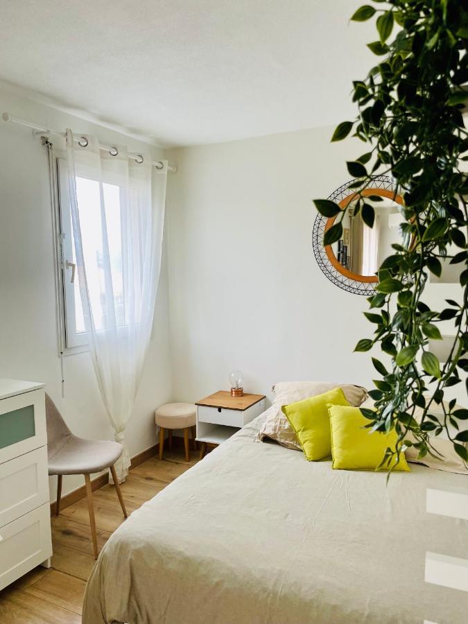 Studio Cosy Avec Terrasse Et Garage Saint-Laurent Du Var Limitrophe Nice Екстериор снимка